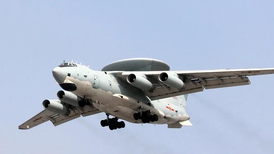 空警預(yù)警機(jī)2000，技術(shù)前沿的空中衛(wèi)士，技術(shù)前沿的空中衛(wèi)士——空警預(yù)警機(jī)2000