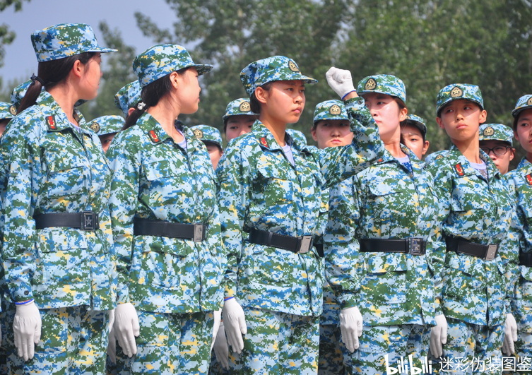 軍訓服，時尚與功能的完美結(jié)合，軍訓服，時尚與功能交融的完美典范