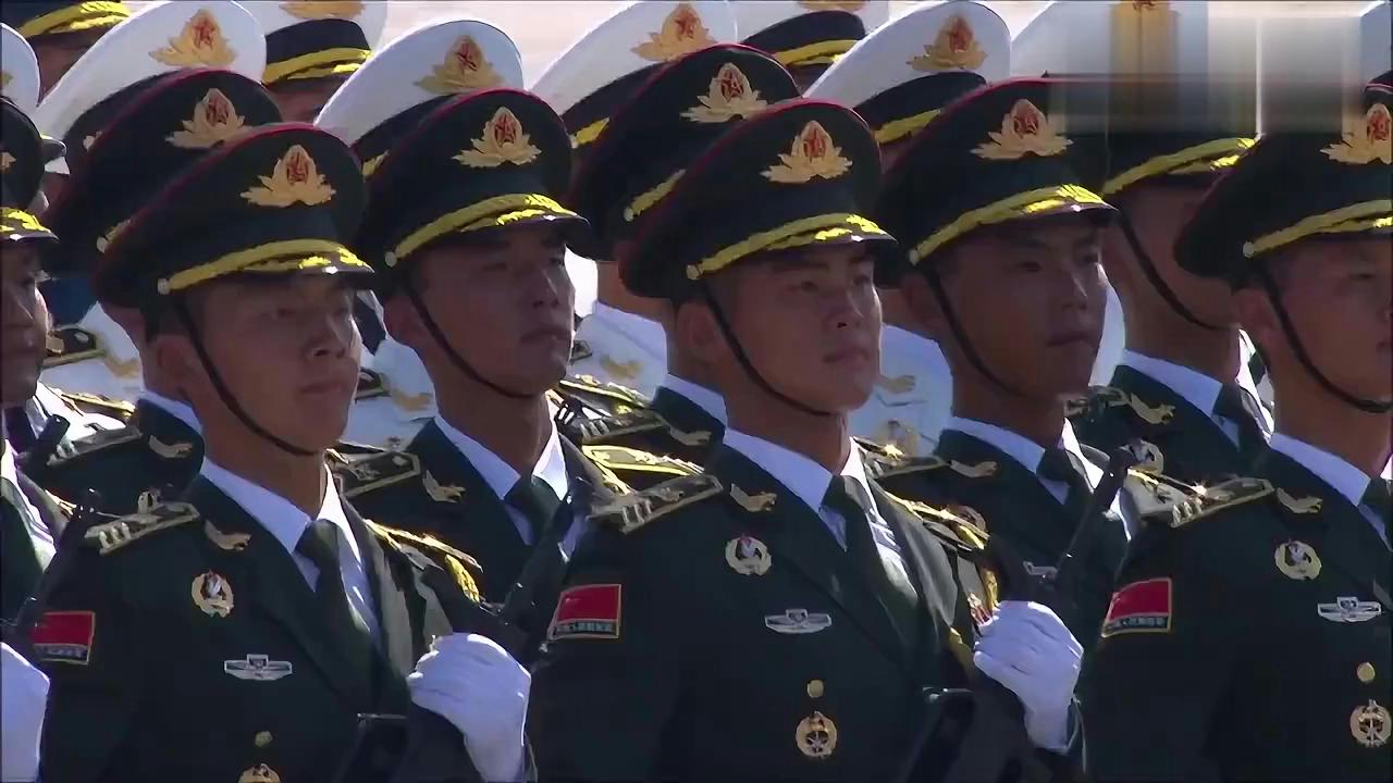 三軍儀仗隊(duì)霸氣視頻，展現(xiàn)雄壯軍威與卓越風(fēng)采，三軍儀仗隊(duì)雄壯風(fēng)采霸氣展現(xiàn)視頻，彰顯卓越軍威與風(fēng)采