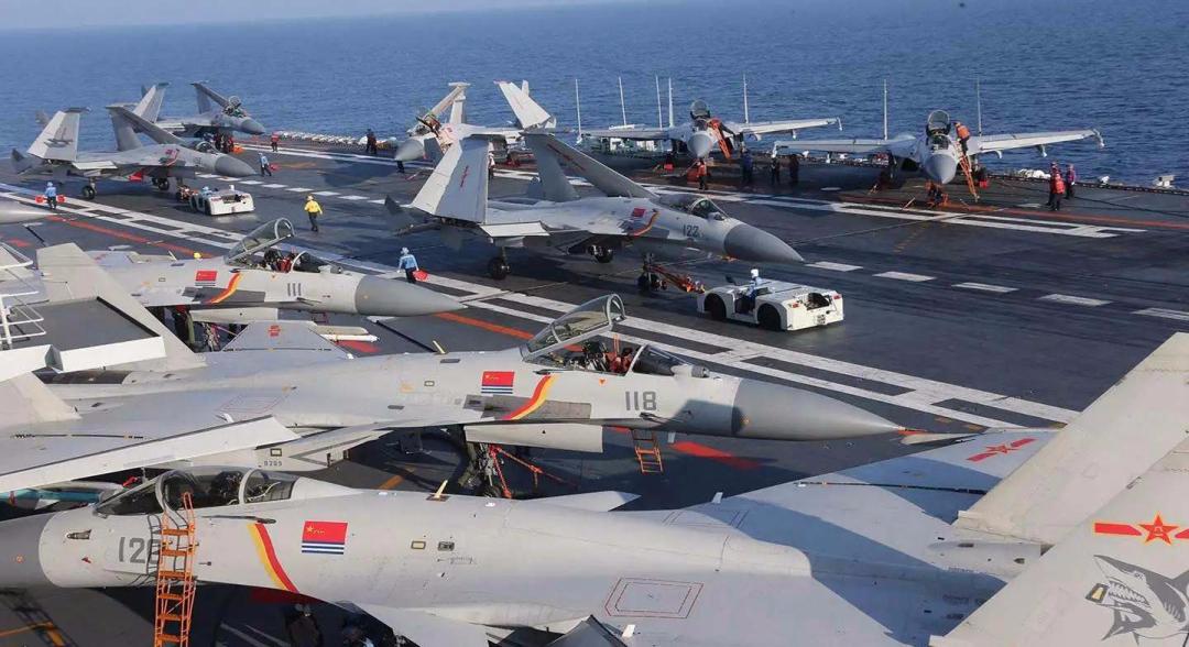 中國同時開建四艘航母，全球海軍建設(shè)的新里程碑，中國四艘航母同時開建，全球海軍建設(shè)邁入新紀(jì)元
