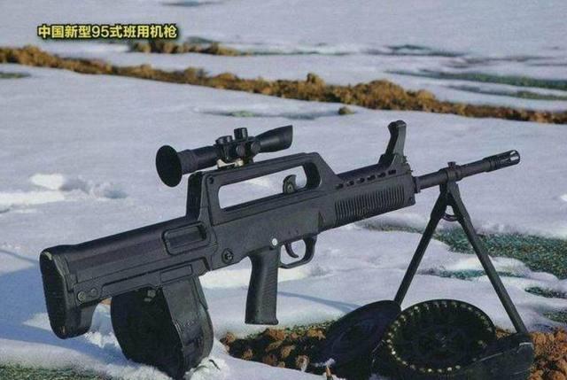 中國(guó)95式狙擊槍?zhuān)舛宋淦鞯拇?，中?guó)尖端武器代表，95式狙擊槍詳解