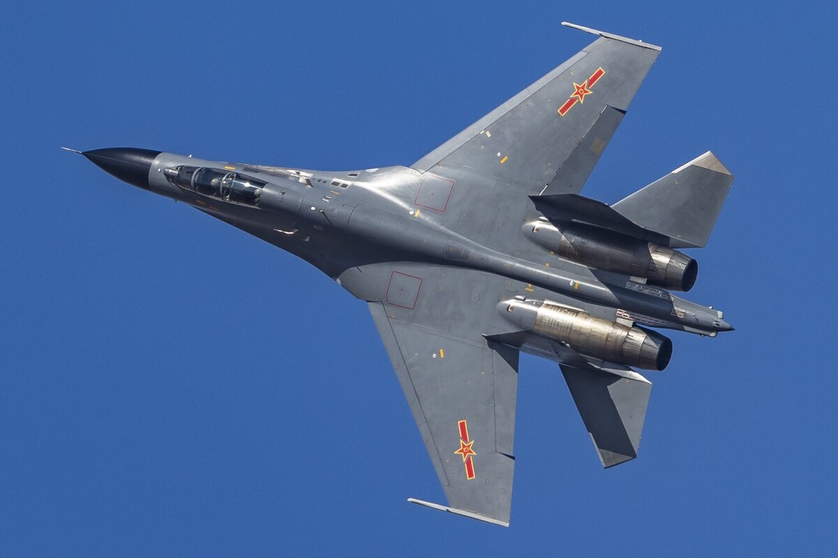 殲-11戰(zhàn)斗機(jī)深度解析資料，殲-11戰(zhàn)斗機(jī)深度解析與性能探討