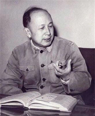 錢學(xué)森的成就和貢獻(xiàn)，偉大的科學(xué)家的一生，錢學(xué)森的偉大成就與科學(xué)貢獻(xiàn)，一生獻(xiàn)身于科學(xué)事業(yè)的光輝歷程