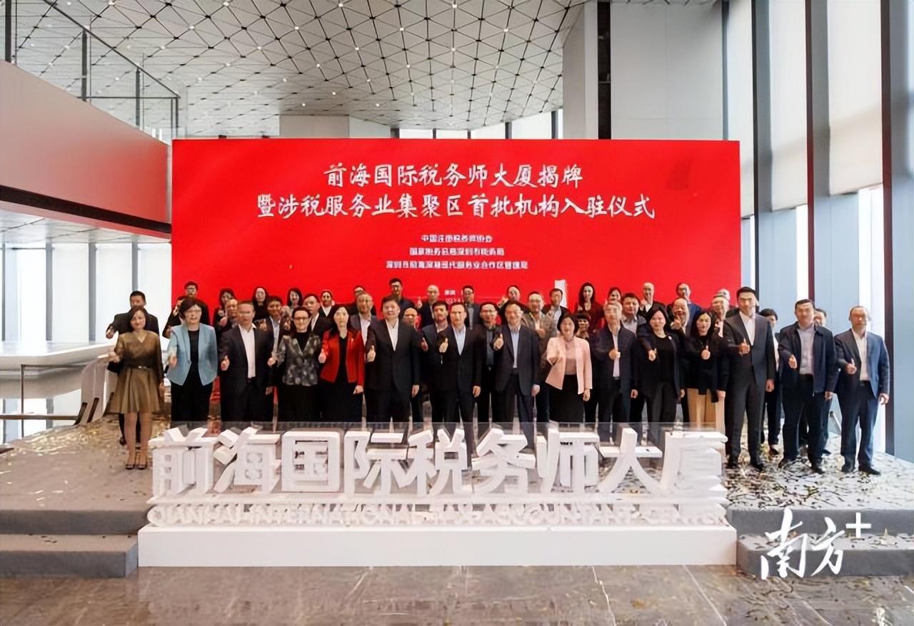 獨(dú)家爆料2025年香港正版資料免費(fèi)大全——一站式獲取所有資源！，獨(dú)家爆料，2025年香港正版資料大全——免費(fèi)獲取所有資源一站式平臺(tái)！
