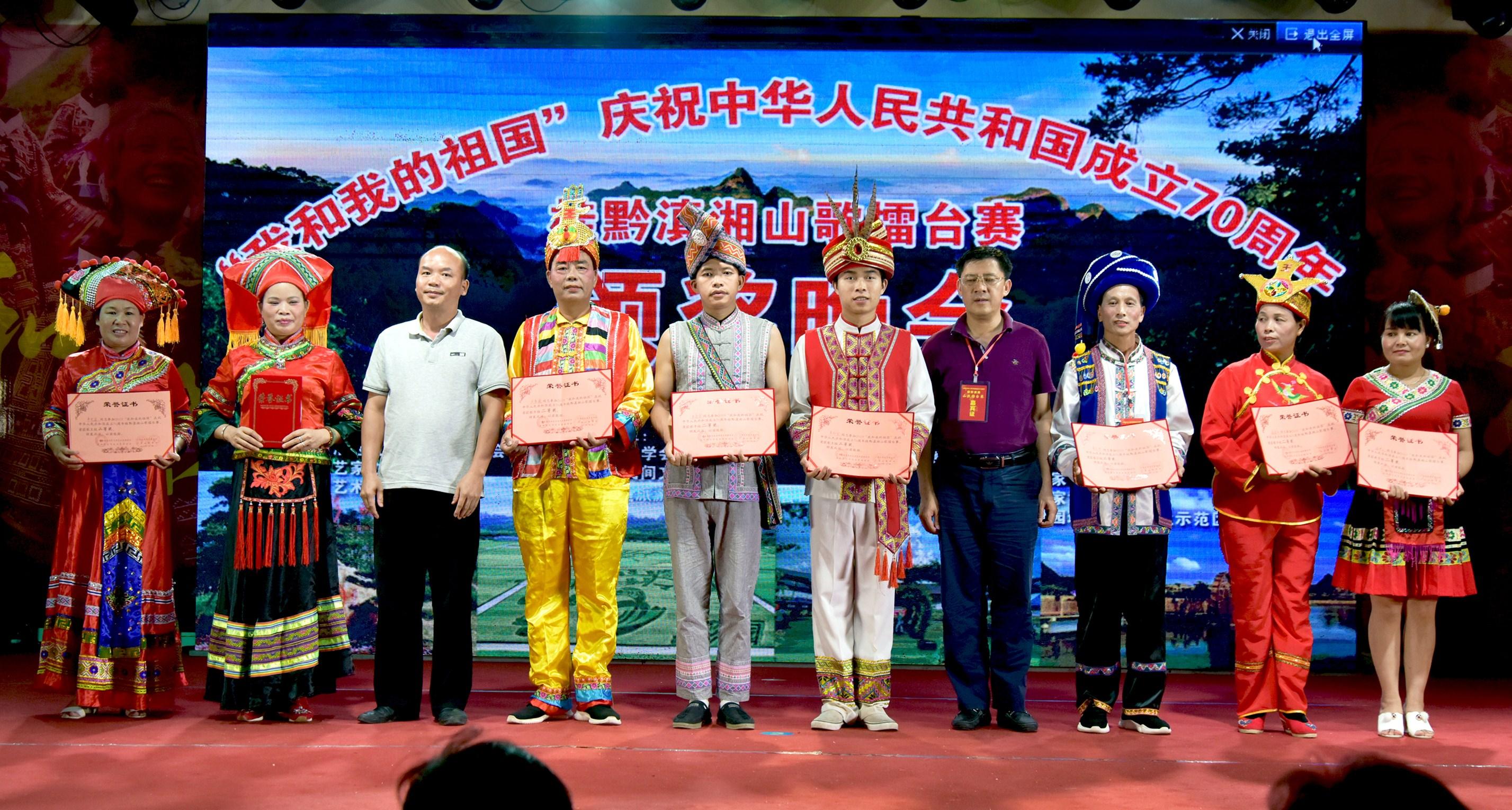 王中王免費(fèi)四肖選一肖，揭秘真相與策略，王中王免費(fèi)四肖選一肖，真相揭秘與策略探討