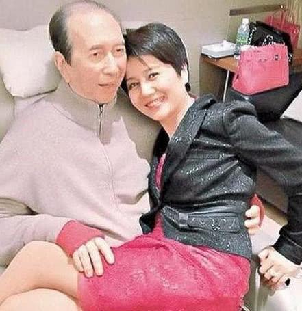 澳門(mén)彩票文化深度解析，探索新澳門(mén)精準(zhǔn)四肖期期中特現(xiàn)象（2025最新趨勢(shì)），澳門(mén)彩票文化深度解析，探索新澳門(mén)精準(zhǔn)四肖期期中特現(xiàn)象（最新趨勢(shì)2025）