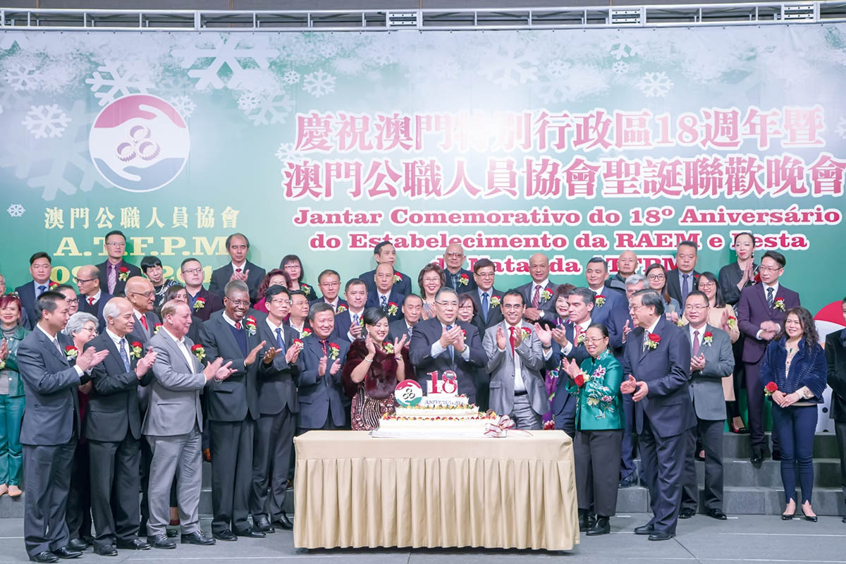 澳門(mén)掛牌正版掛牌，探索其背后的意義與價(jià)值，澳門(mén)正版掛牌背后的意義與價(jià)值探索