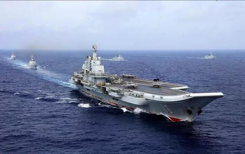 山東艦并非擺設(shè)，展現(xiàn)中國海軍實(shí)力與戰(zhàn)略意圖，山東艦展現(xiàn)中國海軍實(shí)力與戰(zhàn)略意圖，并非擺設(shè)的國之重器