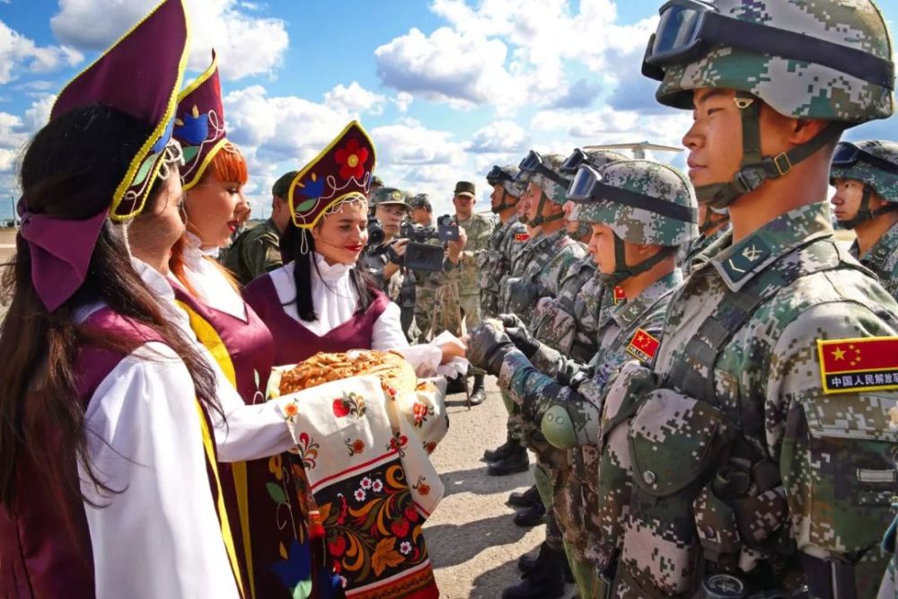 俄羅斯邀請中國出兵，兩國軍事合作的深度探討與前景分析，中俄軍事合作深度探討，中國出兵與前景分析
