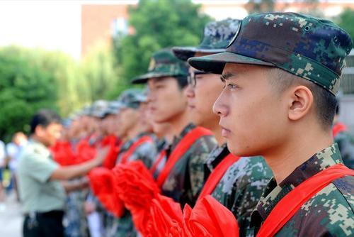 當(dāng)兵的好處，探索軍旅生涯的無限價值，軍旅生涯的價值，當(dāng)兵的好處探索與無限可能