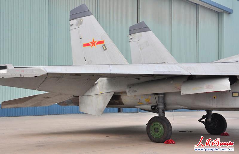 殲-35首次公開露面，揭示五代戰(zhàn)機新篇章，殲-35首次亮相揭示五代戰(zhàn)機新篇章